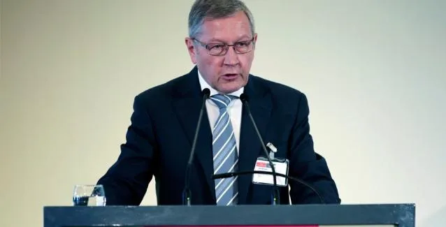 Ρέγκλινγκ: Το 2015 η Ελλάδα απείχε ελάχιστα από το Grexit