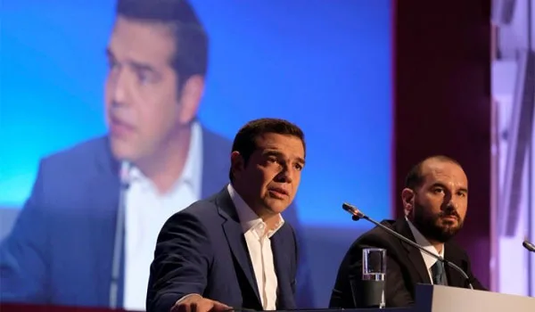 Wall Street Journal: Η διάσωση τελείωσε, η Ελλάδα επιστρέφει στις θυελλώδεις αγορές