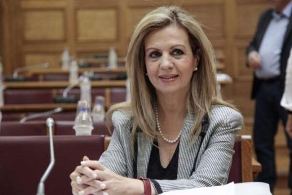 Μερόπη Τζούφη: Από Οκτώβριο ευελπιστούμε για μόνιμους διορισμούς εκπαιδευτικών