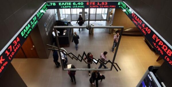 «Κόκκινη» κάρτα από τις αγορές – «Έσπασε» και το 4,6% το 10ετές ελληνικό ομόλογο