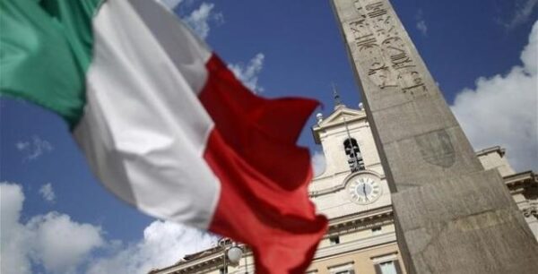 Γερμανός οικονομολόγος: Η κατάσταση της Ιταλίας δεν συγκρίνεται με την προ 10ετίας Ελλάδα