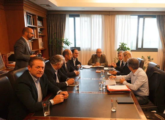 Συνάντηση του Υπουργού Παιδείας με τον Περιφερειάρχη Θεσσαλίας Κώστα Αγοραστό και Αντιπεριφερειάρχες