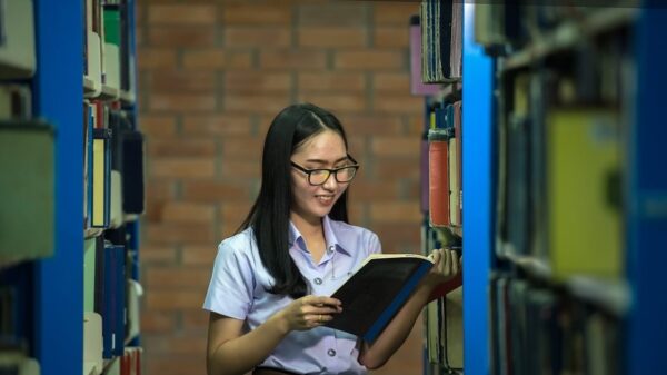 Γιατί ο κινεζικός στρατός στέλνει «κρυφά» χιλιάδες επιστήμονες σε δυτικά πανεπιστήμια;