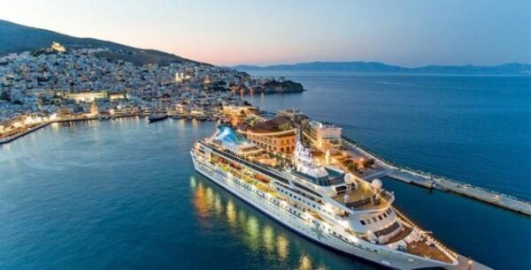 Κρουαζιέρα: Μείωση αφίξεων κατά 2,7% το 2018 και ήπιες προβλέψεις για το 2019