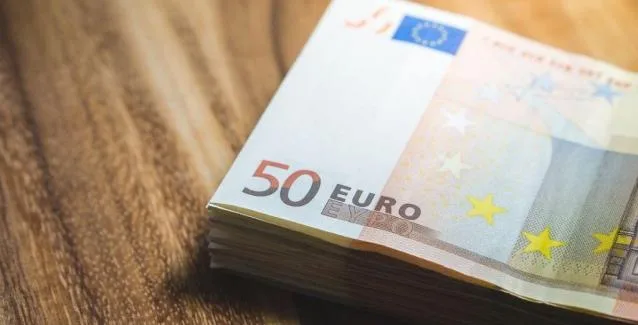 Τέλος στα μετρητά – Τι αλλάζει στις συναλλαγές