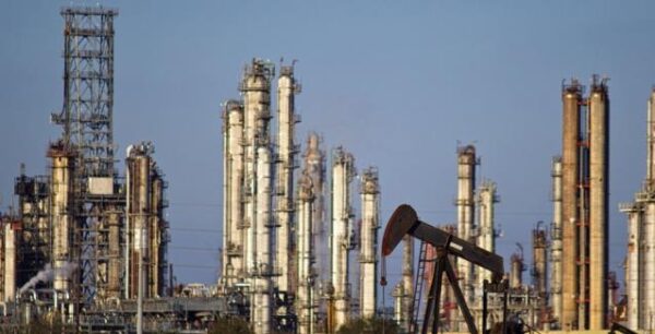 Οι Κινέζοι σταμάτησαν να αγοράζουν πετρέλαιο από τις ΗΠΑ