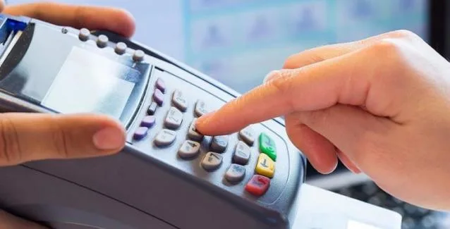 POS: Ποιοί κινδυνεύουν με πρόστιμο 1.000 ευρώ