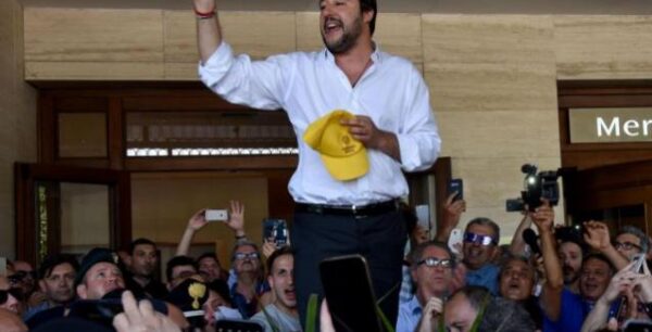 Σαλβίνι κατά ΕΕ: Αυτό τον προϋπολογισμό δεν θα τον αλλάξουμε