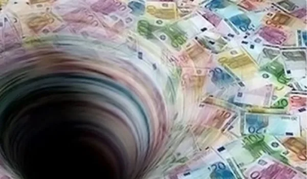 Διπλή τρύπα στα φορολογικά έσοδα του Σεπτεμβρίου