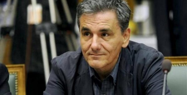 Τσακαλώτος για συντάξεις: “Η μη περικοπή τους δεν συνιστά ανάκληση μεταρρυθμίσεων”