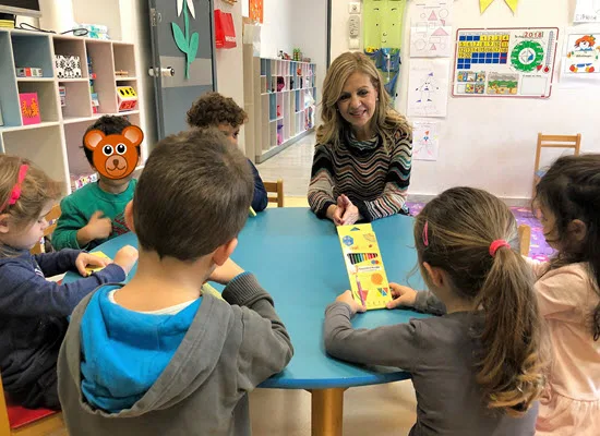 Επίσκεψη Υφυπουργού Παιδείας Μ. Τζούφη στον παιδικό σταθμό του Υπουργείου