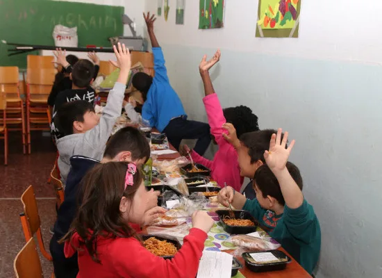 Φρούτα, λαχανικά και γάλα για 150.000 μαθητές δημοτικών