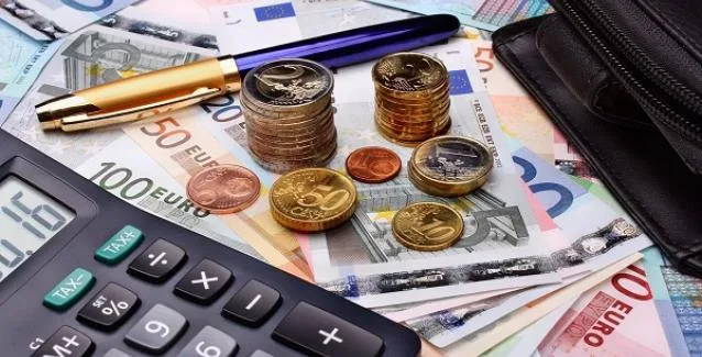 ΕΦΚΑ: Πώς να διεκδικήσετε τα αναδρομικά των συντάξεων