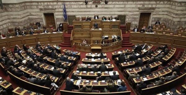 Κυρώθηκαν οι ΠΝΠ για τα μέτρα στήριξης των πυρόπληκτων