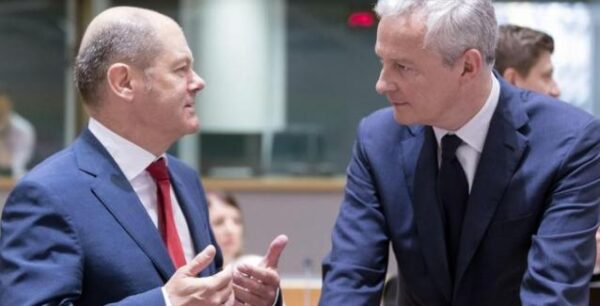 Deutsche Welle: Κοινό προϋπολογισμό στην Ευρωζώνη προτείνουν Γαλλία και Γερμανία