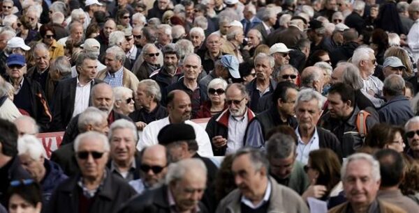 Προστατεύεται και βελτιώνεται η οικονομική κατάσταση 2.050.000 συνταξιούχων