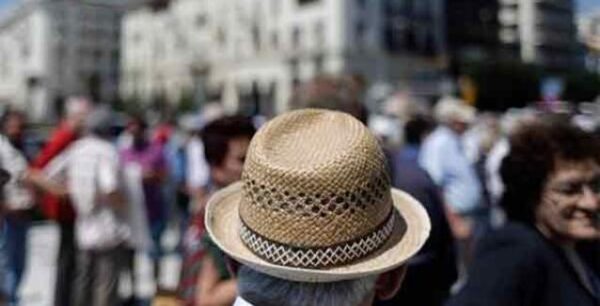 Συντάξεις: Πώς θα πάρετε τα αναδρομικά σε 10 βήματα