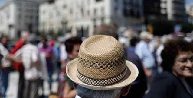 Συντάξεις: Πώς θα πάρετε τα αναδρομικά σε 10 βήματα