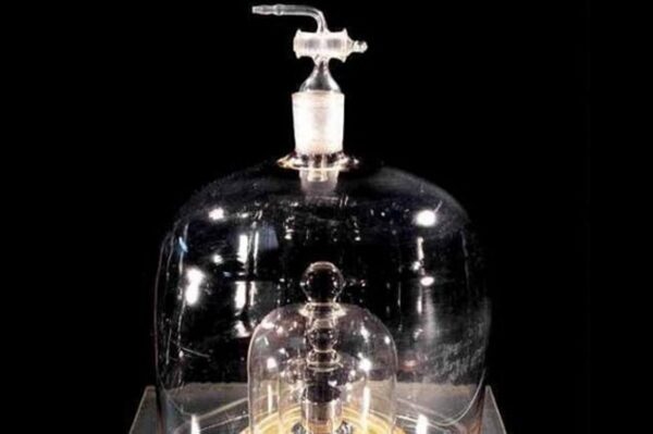 Αλλάζει το πρότυπο του κιλού: Πώς θα ορίζεται πλέον