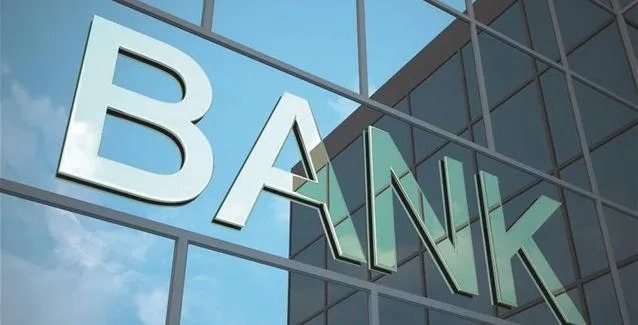 Reuters: Δύο παράλληλα σχέδια για τη μείωση των NPLs στην Ελλάδα