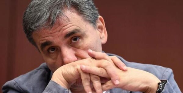 FAZ: Αμφιβολίες για το αν η Ελλάδα θα τα καταφέρει χωρίς νέα στήριξη