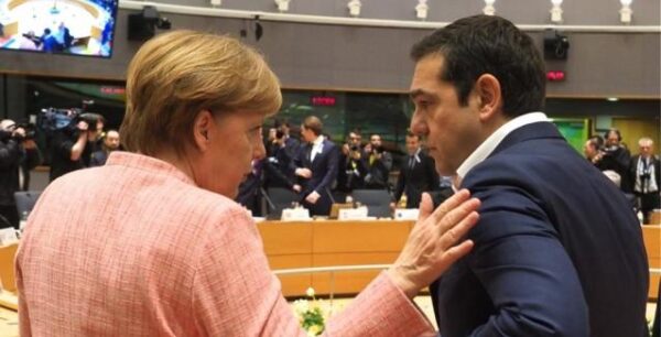 Bloomberg: Η Μέρκελ «χαρίζει» στον Τσίπρα τις συντάξεις