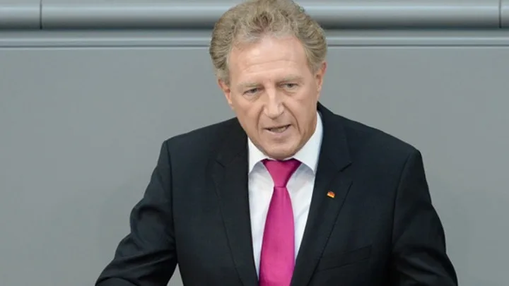 Εντεταλμένος της καγκελαρίου Μέρκελ : “Ο κ. Τσίπρας έκανε πολλά που δεν κατάφεραν άλλοι να εφαρμόσουν”