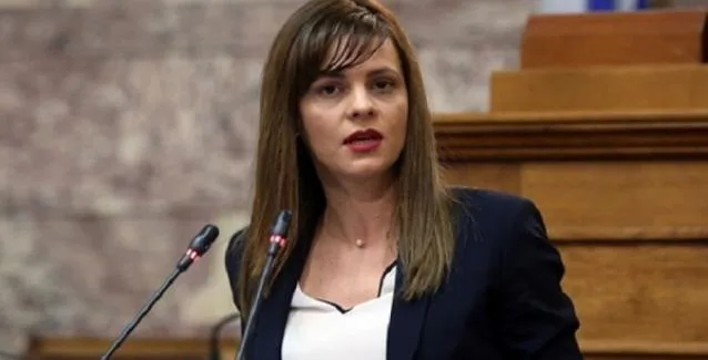 Έφη Αχτσιόγλου: 5-10% η αύξηση του κατώτατου μισθού