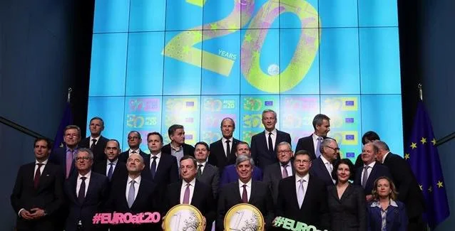 Άναψε «πράσινο» για τη μεταρρύθμιση του ΕΜΣ και την τραπεζική ένωση