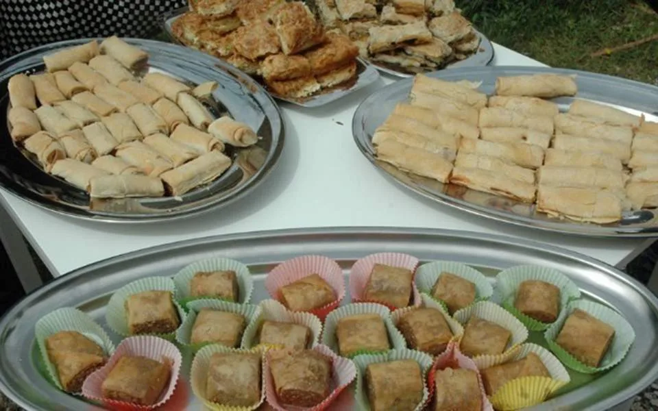 Η έλλειψη ύπνου κάνει τα γλυκίσματα και τα σνακ πιο δελεαστικά για τον εγκέφαλο