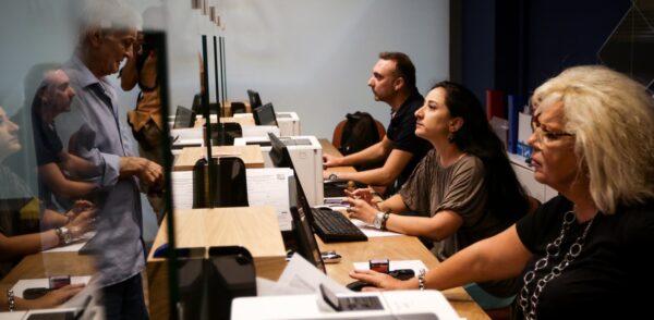 Τα τρία βήματα για να πάρετε πίσω τα κομμένα δώρα-Επτά μέρες προθέσμια