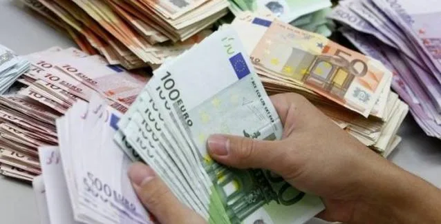 Οφειλές Δημοσίου προς ιδιώτες: Μικρή μείωση τον Ιούνιο