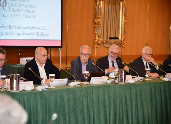 Γαβρόγλου: Επιδοτούνται 272 μεταπτυχιακά προγράμματα