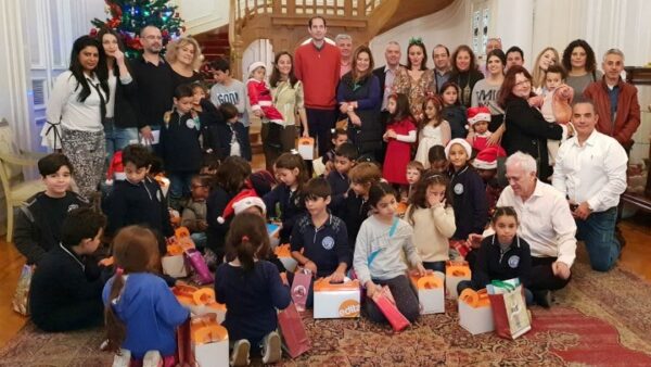 Χριστουγεννιάτικη γιορτή για τους μαθητές της Αχιλλοπουλείου διοργάνωσε ο Έλληνας πρέσβης στο Κάιρο