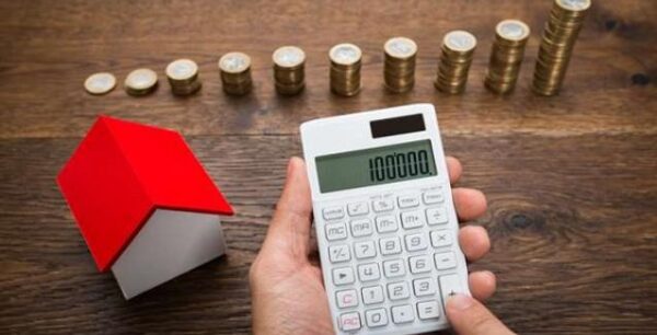 Τετραπλό σοκ για τους ιδιοκτήτες ακινήτων από φόρους και πλειστηριασμούς