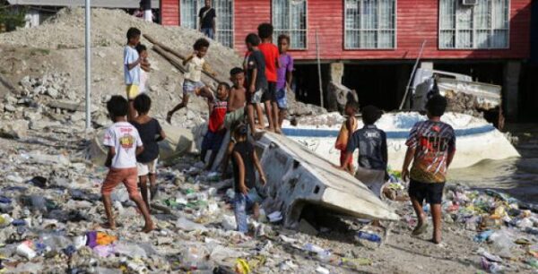 Έκθεση Oxfam: 26 άνθρωποι κατέχουν ίσο πλούτο με το φτωχότερο 50% της Γης