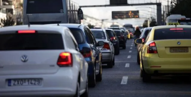 Τέλη κυκλοφορίας: Ποιοί θα τα πληρώσουν διπλάσια;