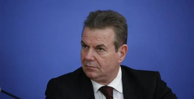 Πετρόπουλος: H κάρτα που θα αντικαταστήσει τα βιβλιάρια υγείας είναι μία καινοτομία