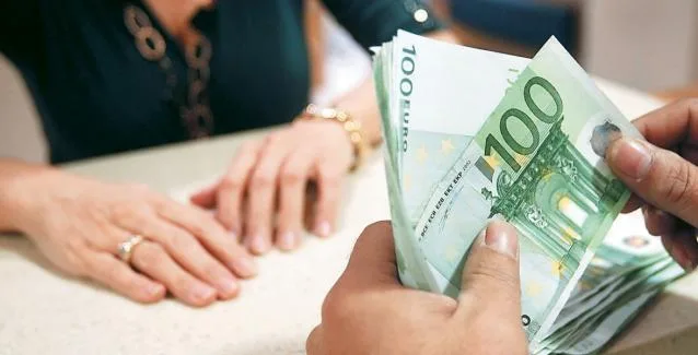 Συντάξεις χηρείας: Πληρωμή αναδρομικά και αυξήσεις