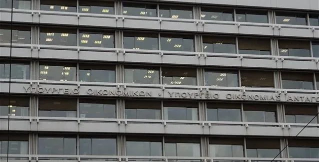 Κυβέρνηση – θεσμοί: Επί τάπητος «κόκκινα» δάνεια και αναδρομικά