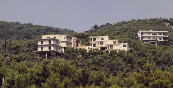 Αυθαίρετα: Πώς θα πετύχετε έκπτωση ή διαγραφή προστίμων