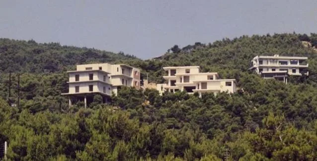 Αυθαίρετα: Πώς θα πετύχετε έκπτωση ή διαγραφή προστίμων