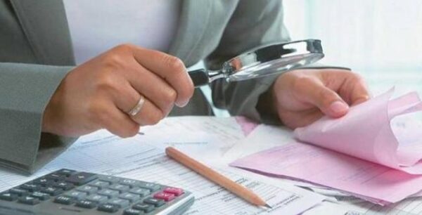 Πάνω από τέσσερα εκατομμύρια φορολογούμενοι χρωστούν στην εφορία