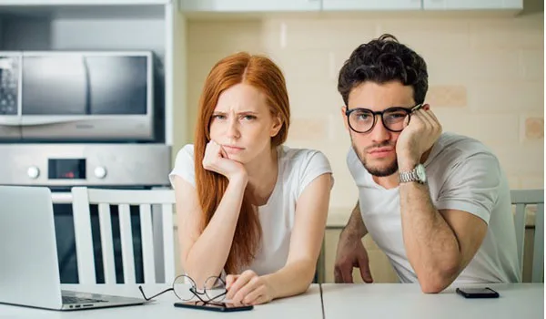 ΑΑΔΕ: Πότε λήγει η υποβολή αιτήματος για χωριστές φορολογικές δηλώσεις από συζύγους