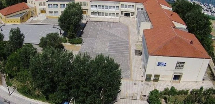 Η «λύση» που εξετάζουν για το 12χρονο μαθητή στην Καλαμαριά