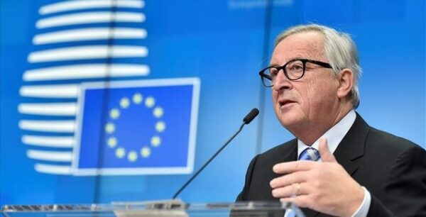 Γιούνκερ: Ο κατώτατος μισθός πρέπει να γίνει βασική ευρωπαϊκή αρχή