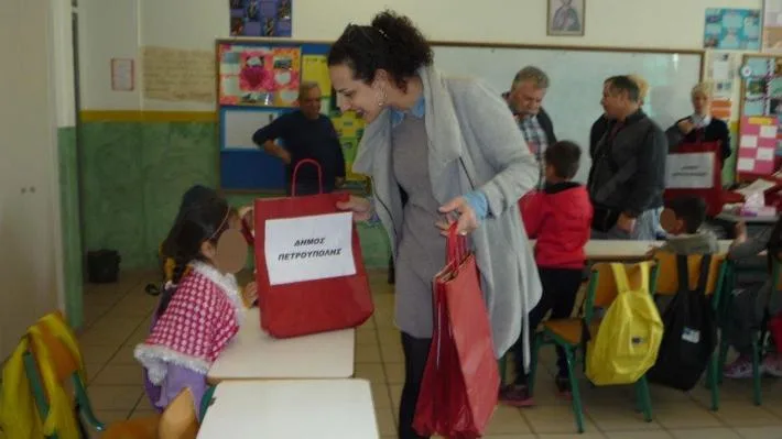 Σχολικά γεύματα – εκπαιδευτικοί: Το υπουργείο να ελέγχει και να πιστοποιεί την ποιότητα των γευμάτων