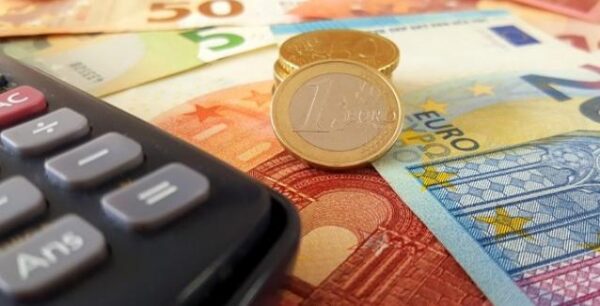 Στην τελική ευθεία η ρύθμιση των 120 δόσεων για οφειλές στην εφορία