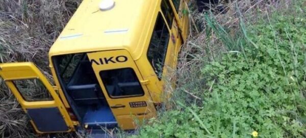 Ρόδος: Tροχαίο με σχολικό λεωφορείο -Έπεσε σε ρέμα βάθους τριών μέτρων