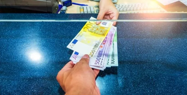 Η αύξηση των καταθέσεων έφερε το τέλος του ELA